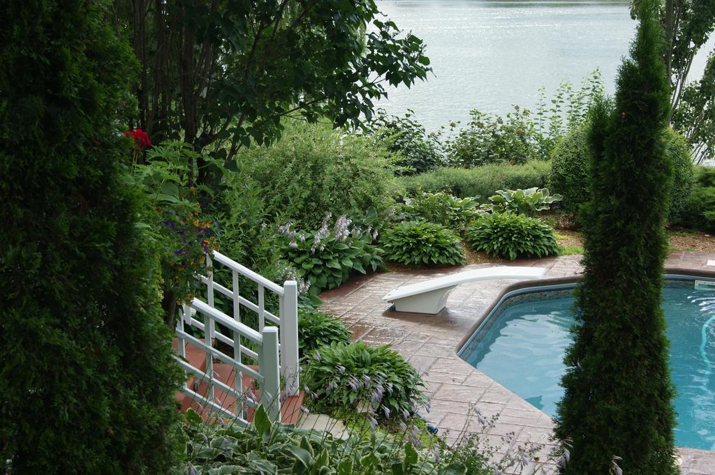 La Belle Aux Berges Bed & Breakfast Saint-Denis-sur-Richelieu Exterior photo